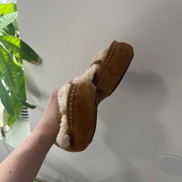 Ugg Australia Ansley Fur Bow Moccasin Slippers Size 5 - Picture 6 of 8